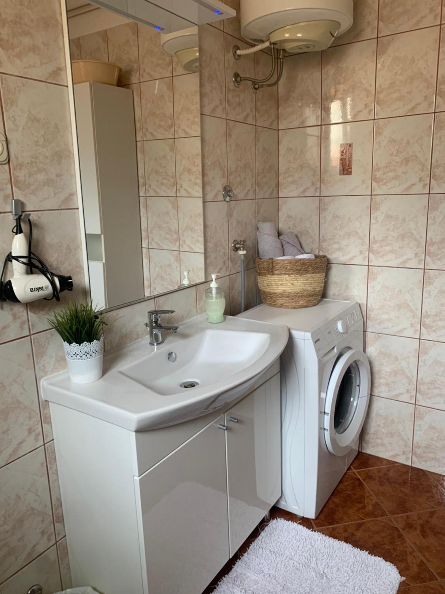 Apartment Marino Сень Екстер'єр фото